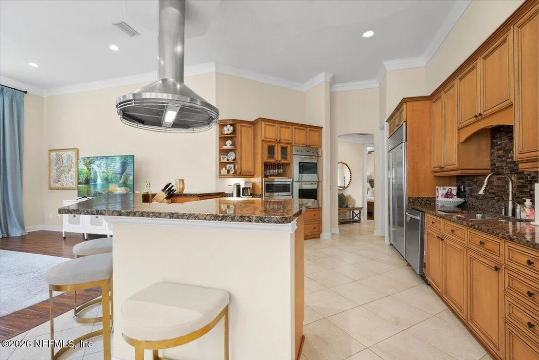 Photo of 2781 OAKGROVE Avenue