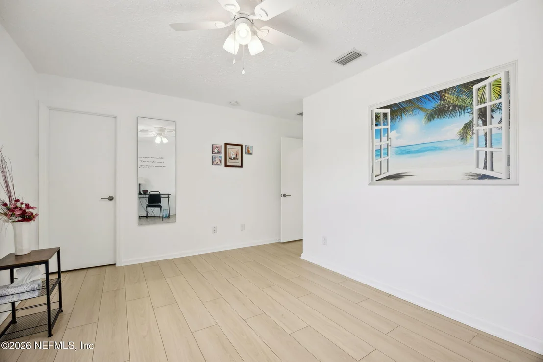 Photo of 76002 TIDEVIEW Lane