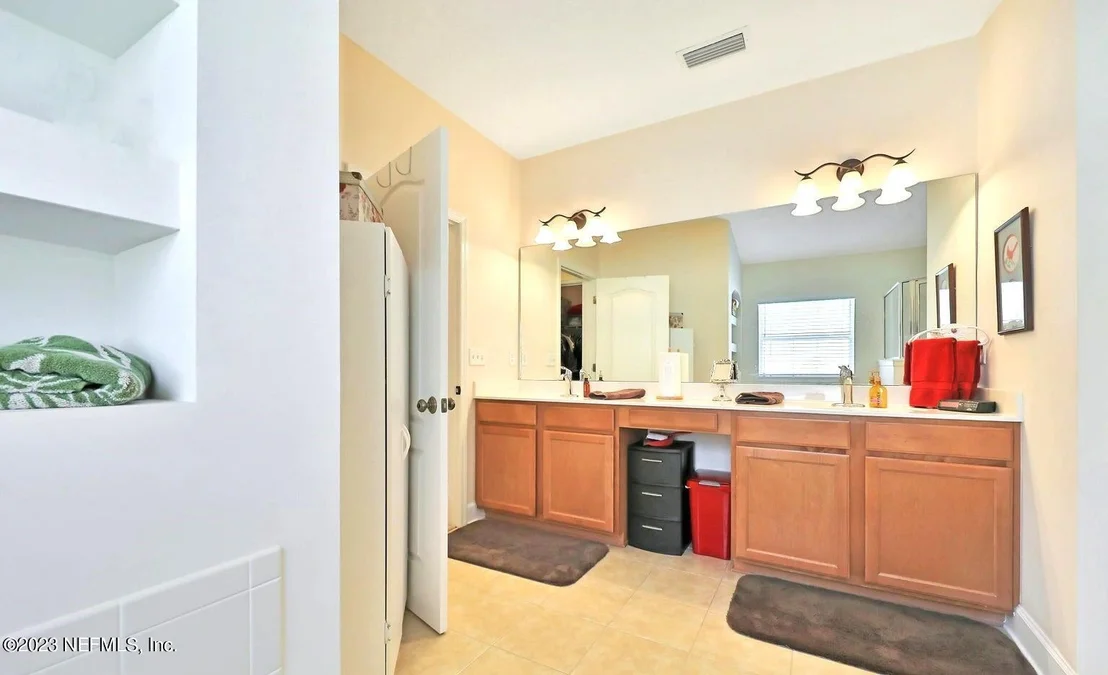 Photo of 136 LINDA LAKE Lane