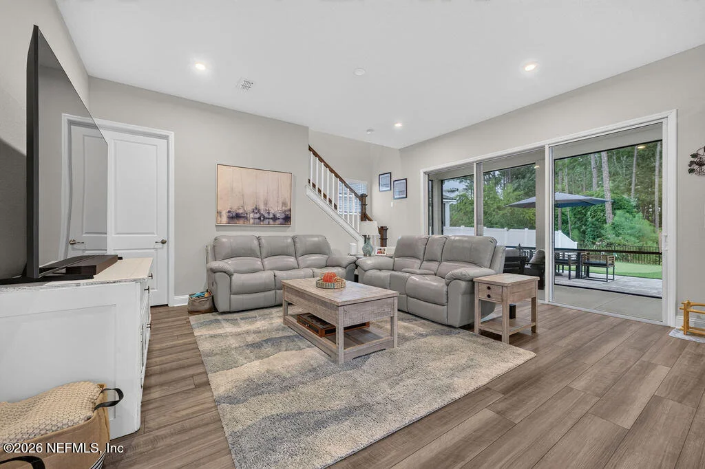 Photo of 160 SILKGRASS Place