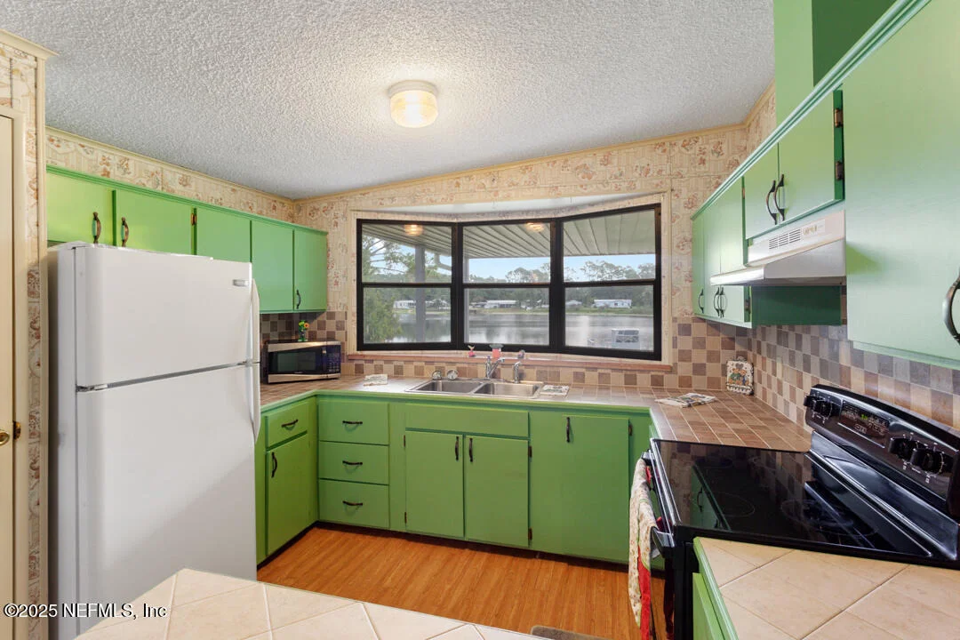 Photo of 100 MANGELS Drive