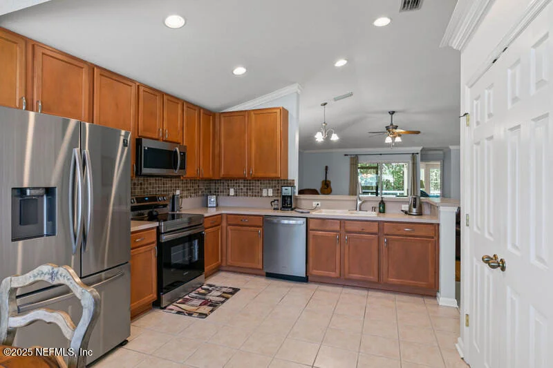 Photo of 972 BECKINGHAM Drive