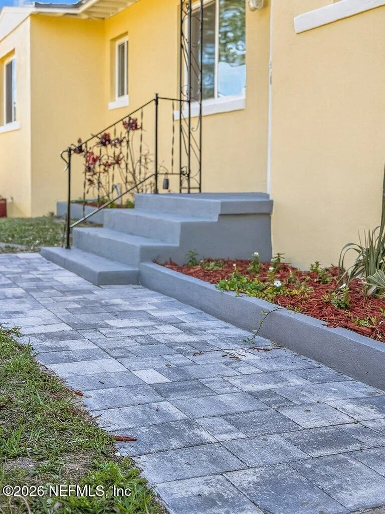 Photo of 113 MENENDEZ Road