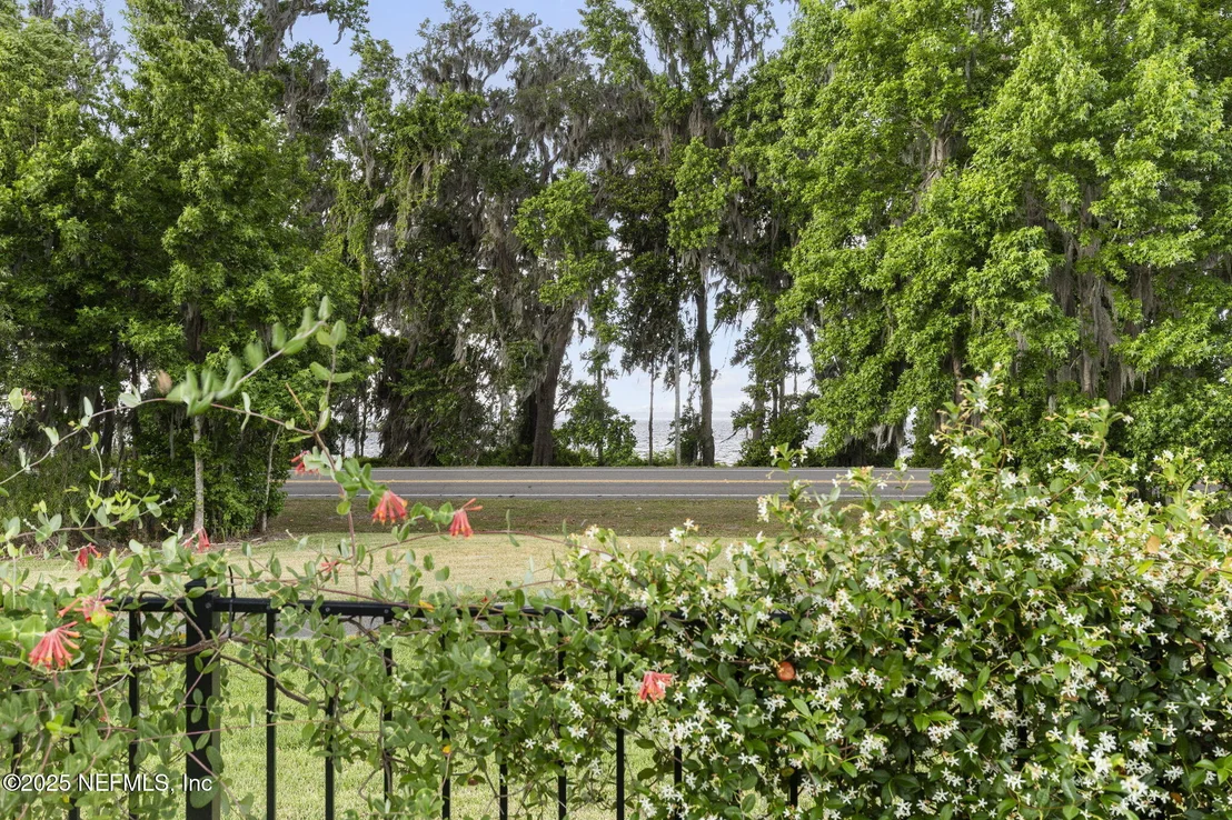 Photo of 178 EDISTO Place