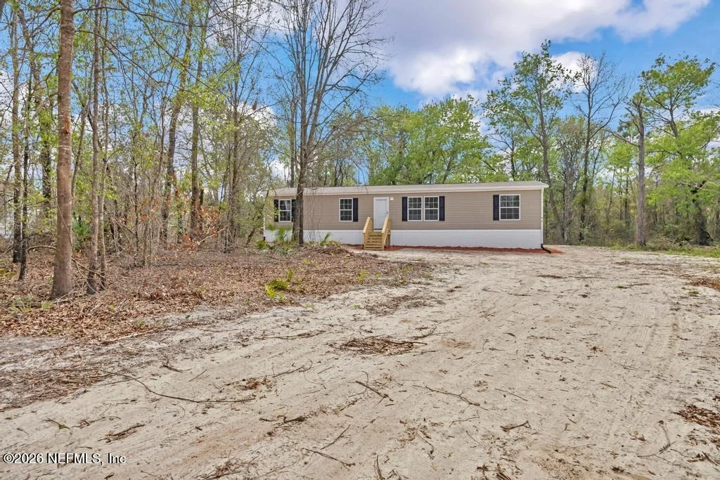 Photo of 2004 BLUE KNOLL Road