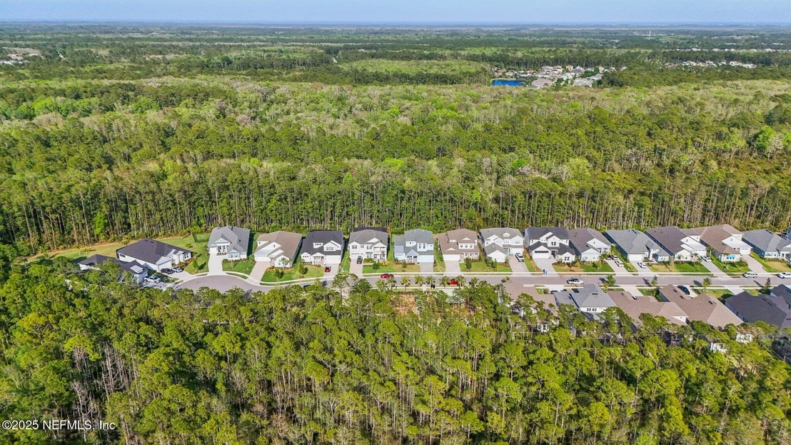 Photo of 716 PALM CREST Drive