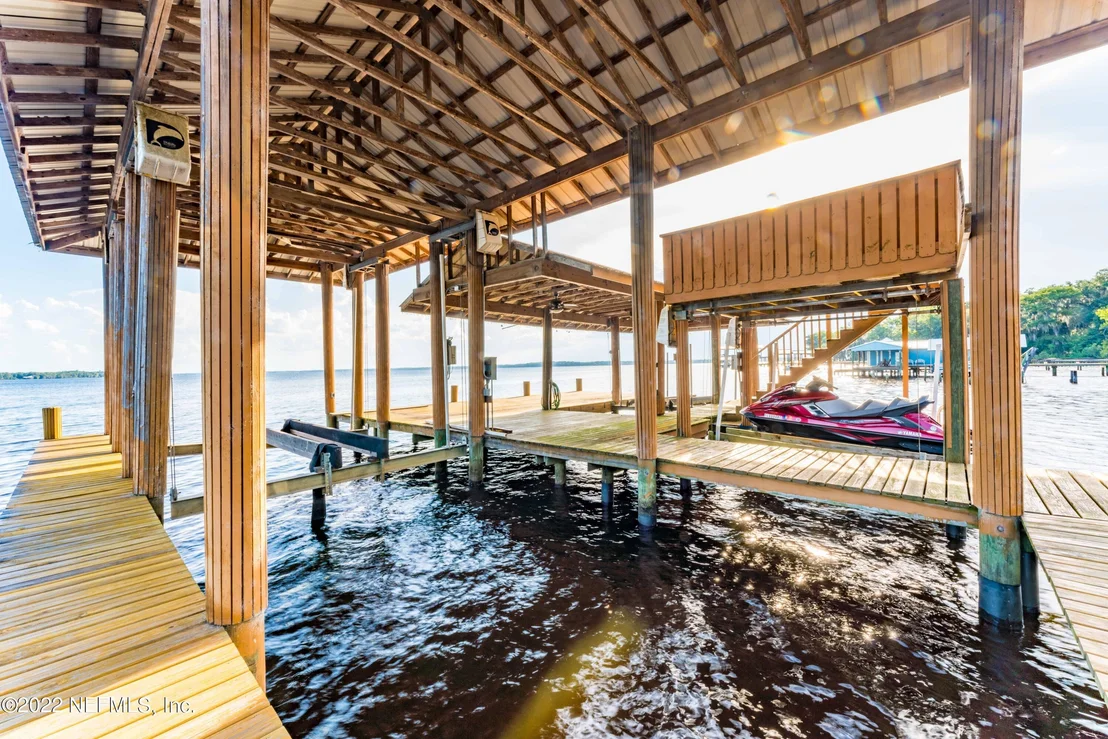 Photo of 8289 COLEE COVE Road
