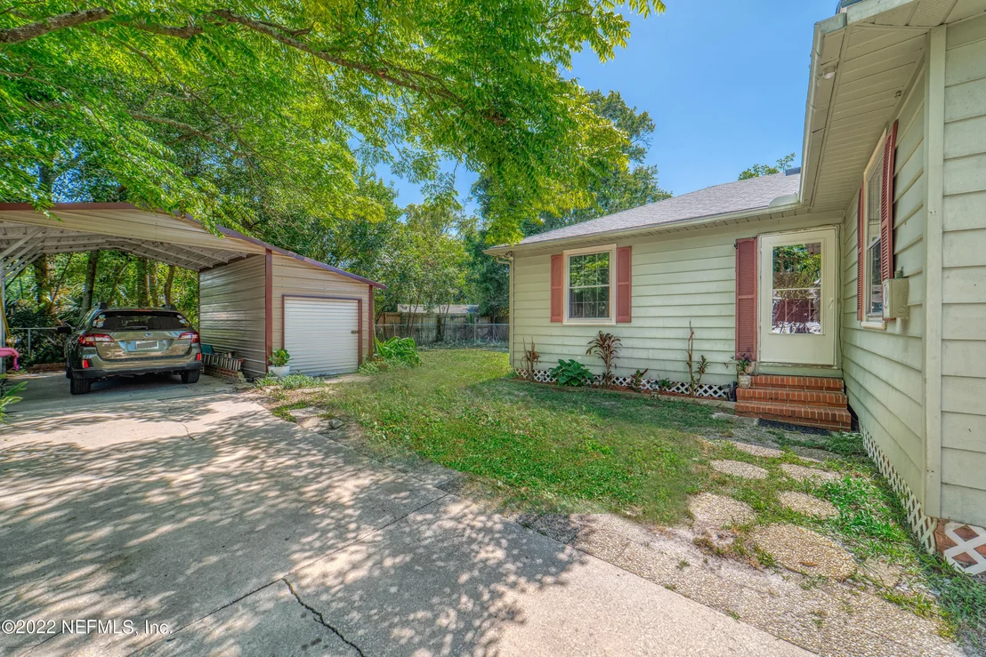 Photo of 4810 SEFA Circle N