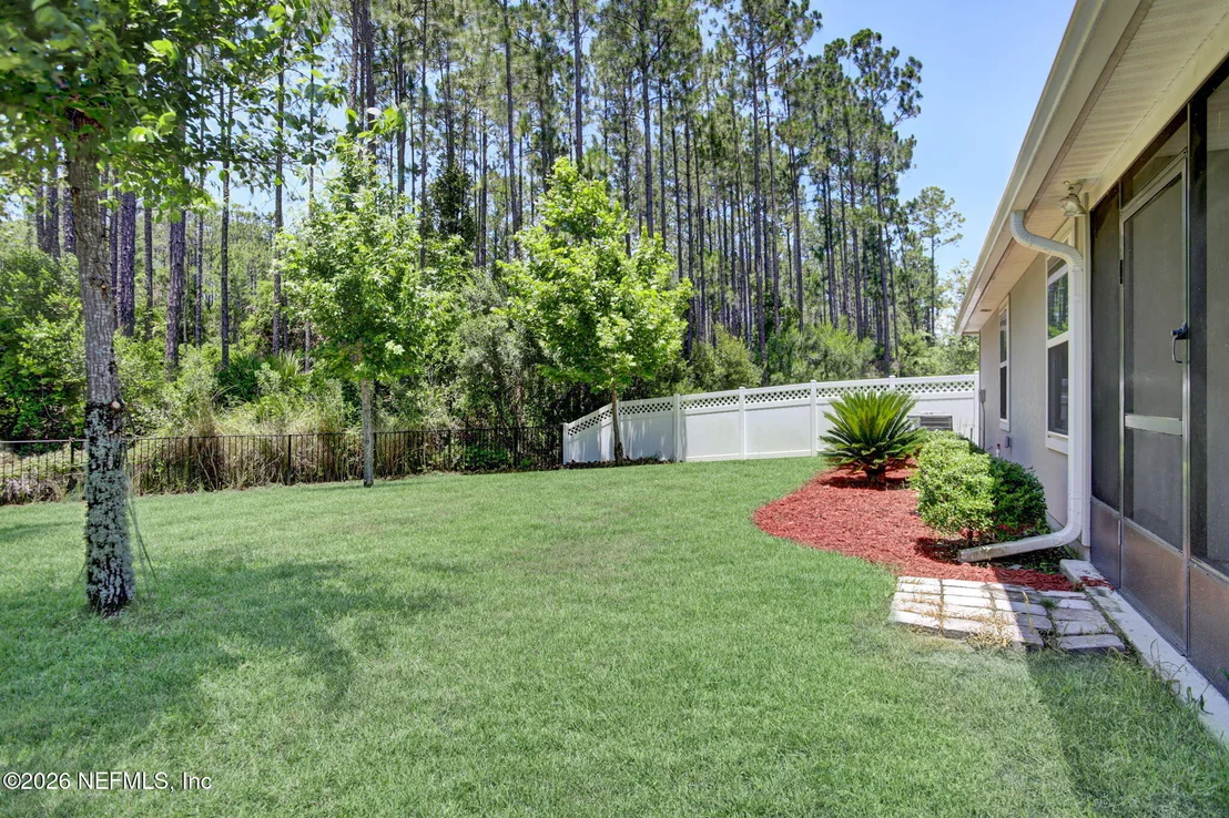 Photo of 388 GLASGOW Drive