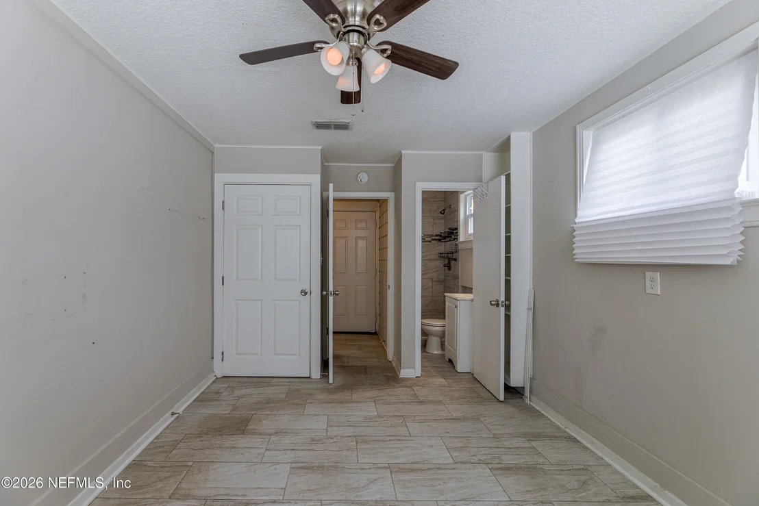 Photo of 1052 WILLIS Drive