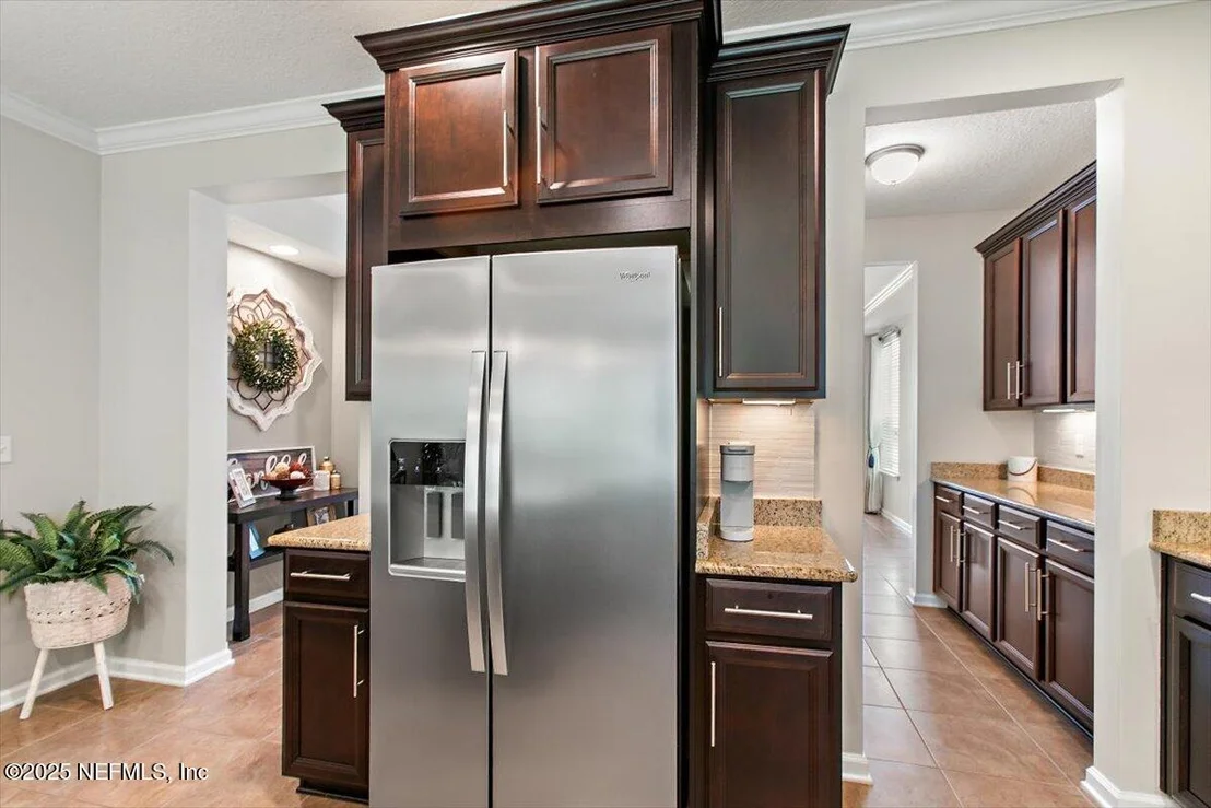 Photo of 294 WILLOW WINDS Parkway
