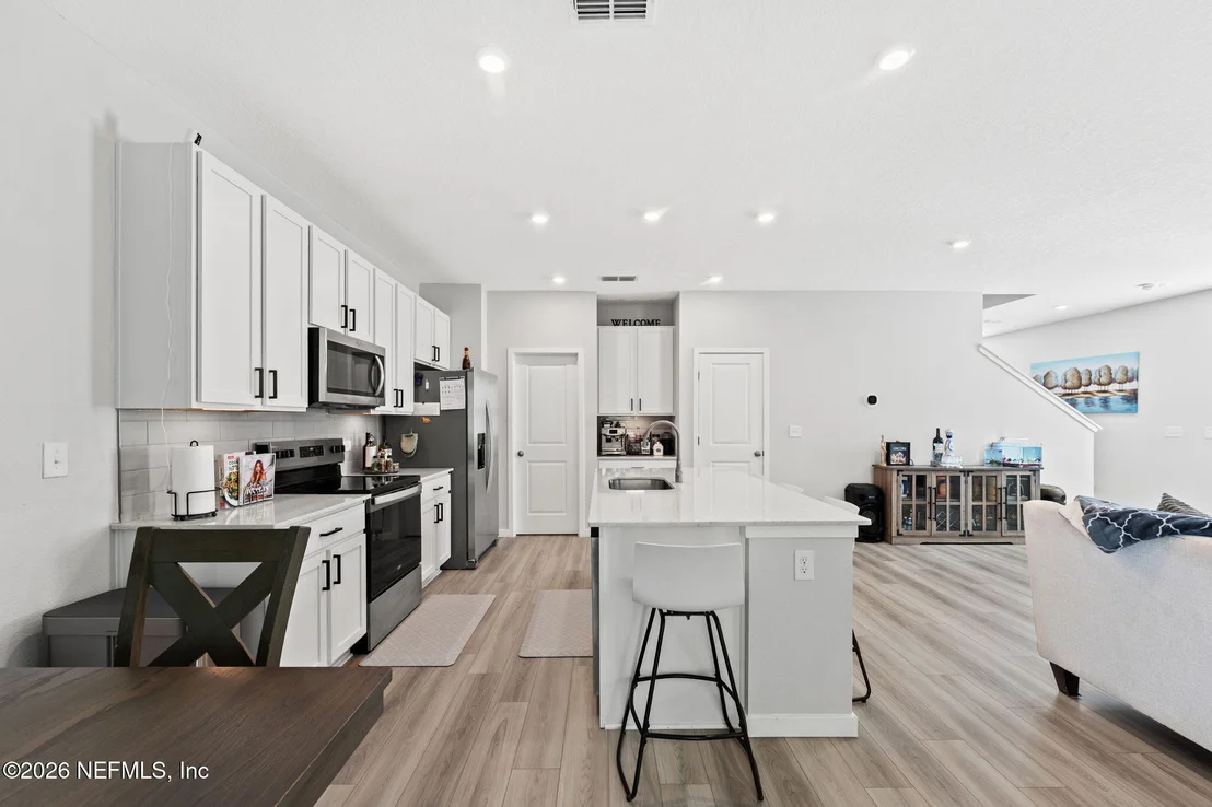 Photo of 14732 MACADAMIA Lane