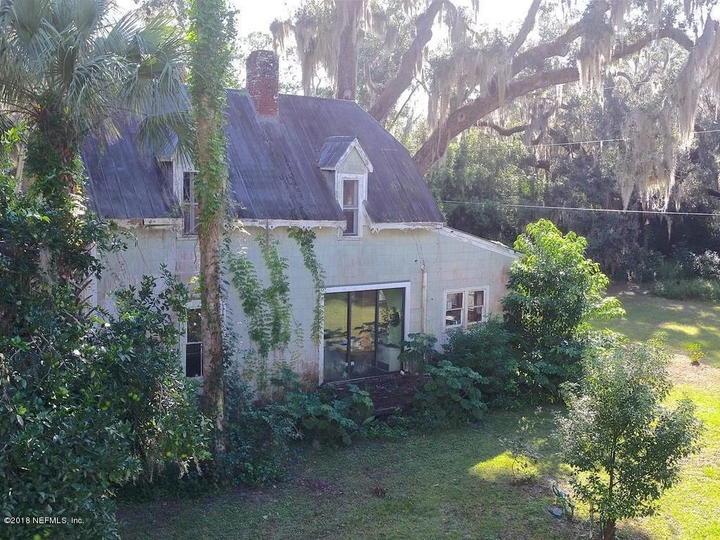 Photo of 595 W RIVER Road