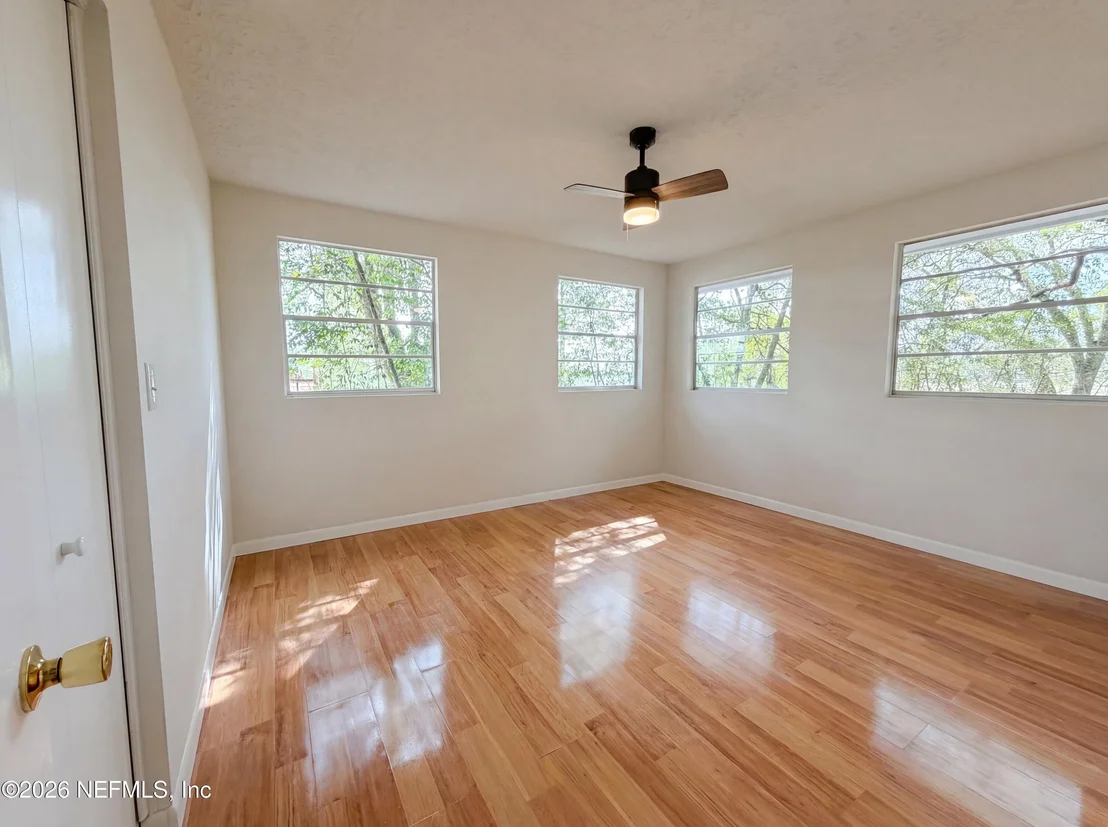 Photo of 6917 GATORBONE Road