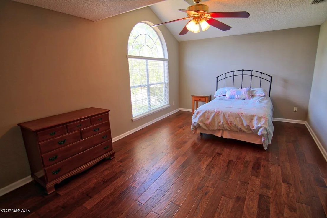 Photo of 216 TWINING Trace