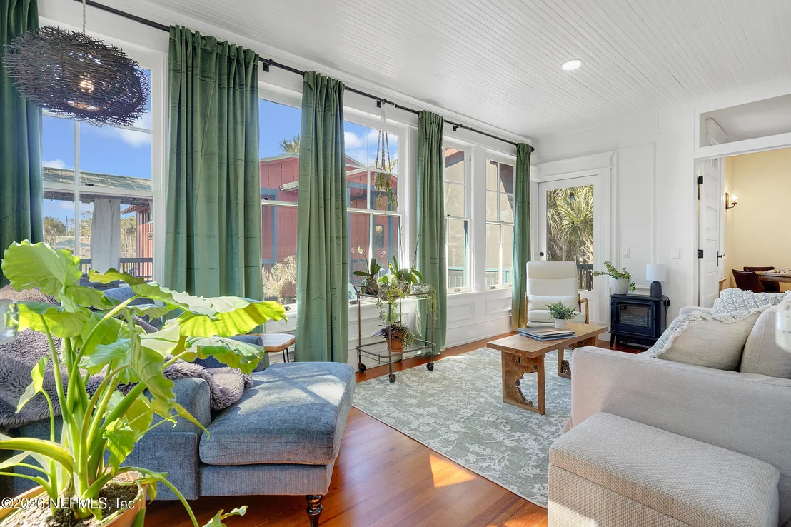 Photo of 290 ST. GEORGE Street