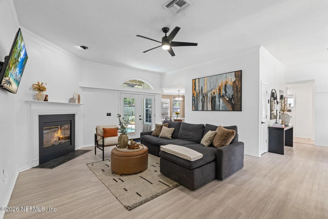 Photo of 461 WYNFIELD Circle