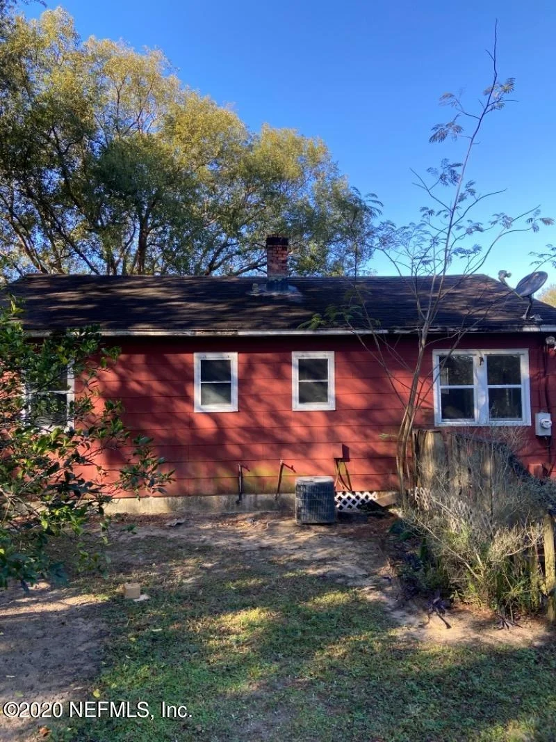 Photo of 1715 HILLTOP Boulevard