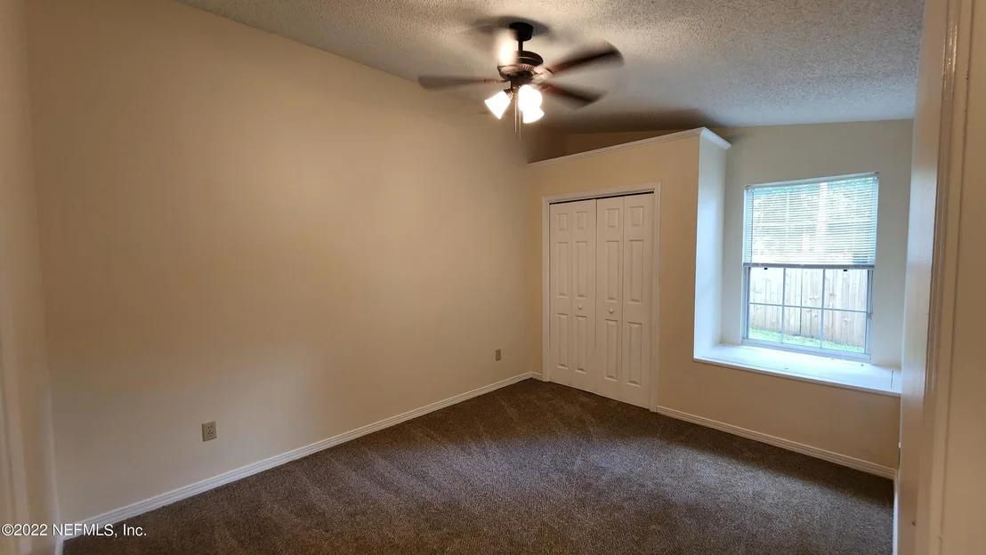 Photo of 1686 SANDY HOLLOW Loop