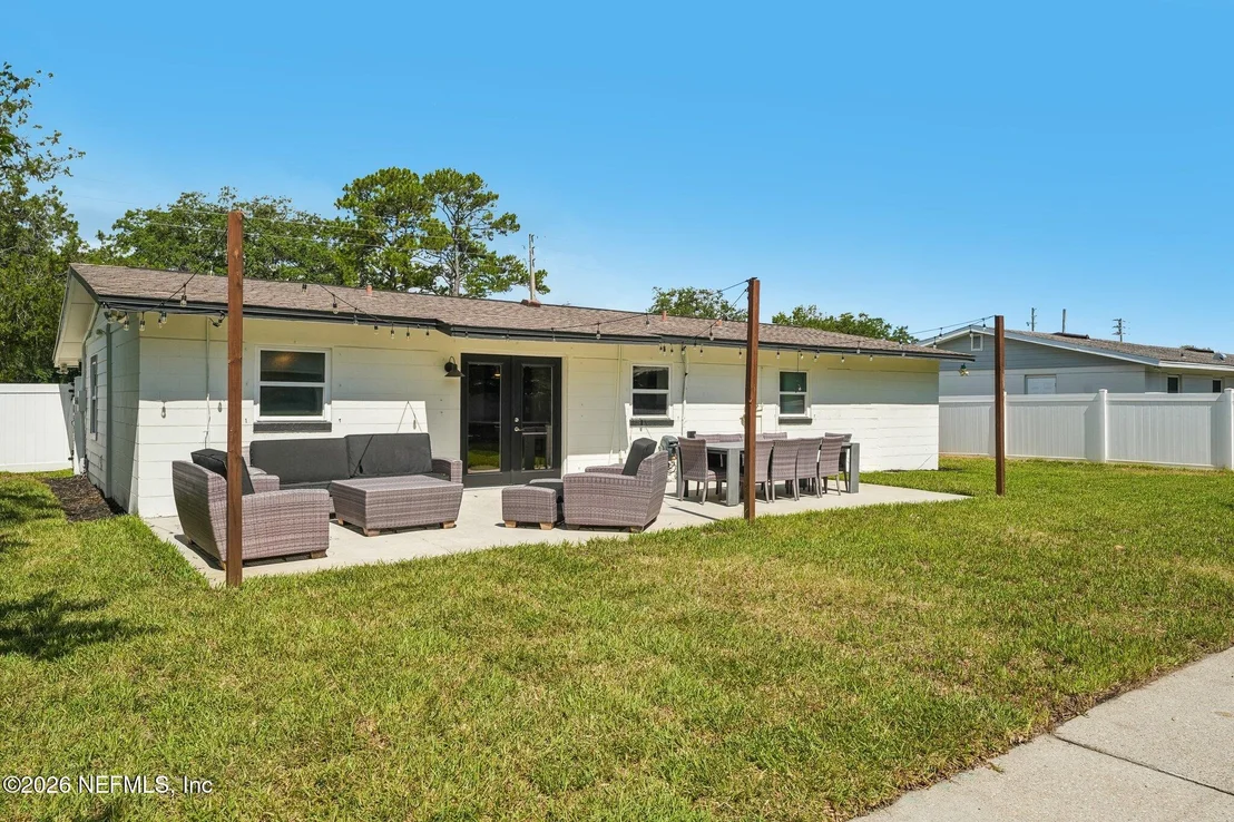 Photo of 317 PENMAN Road