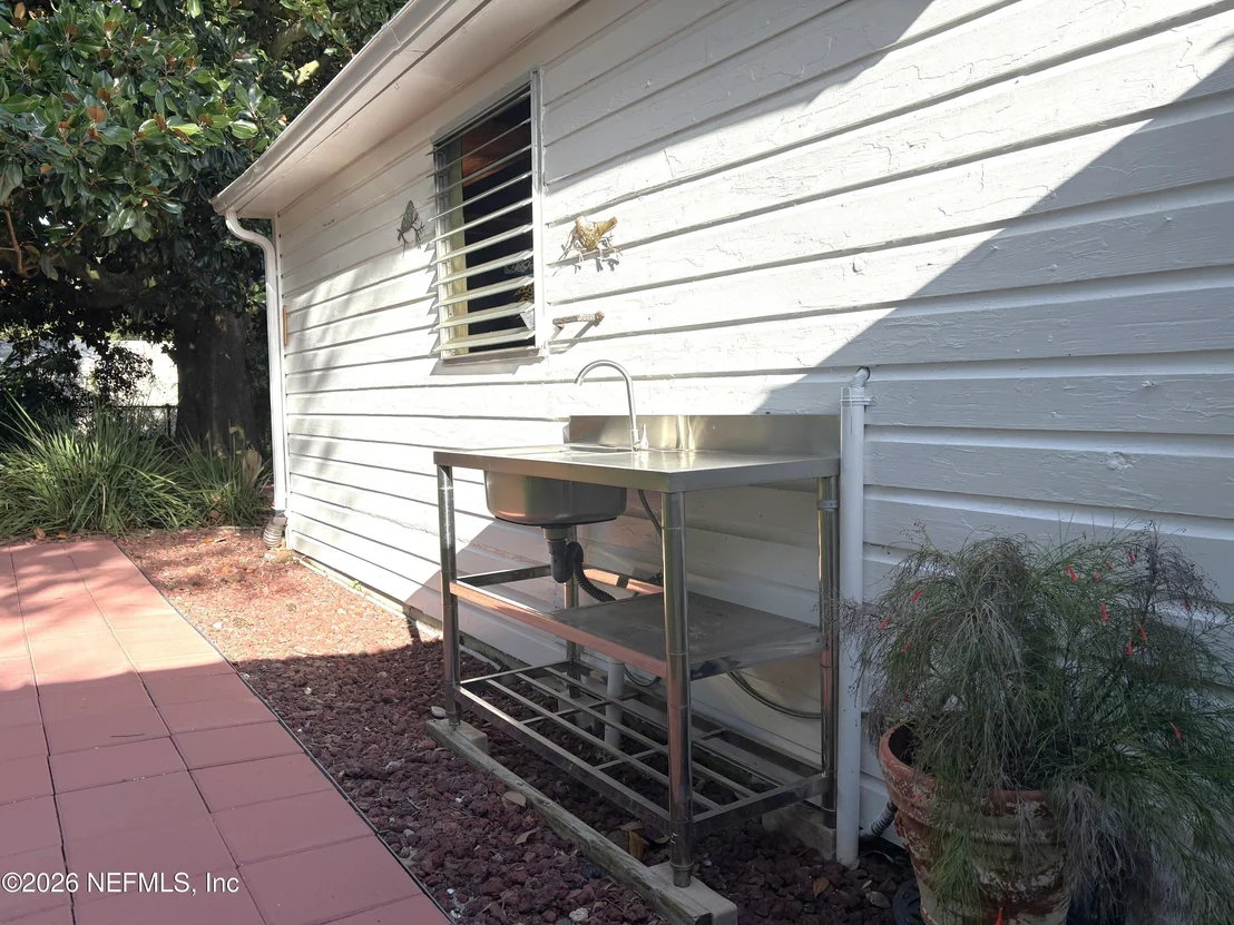 Photo of 2344 BAYVIEW Road