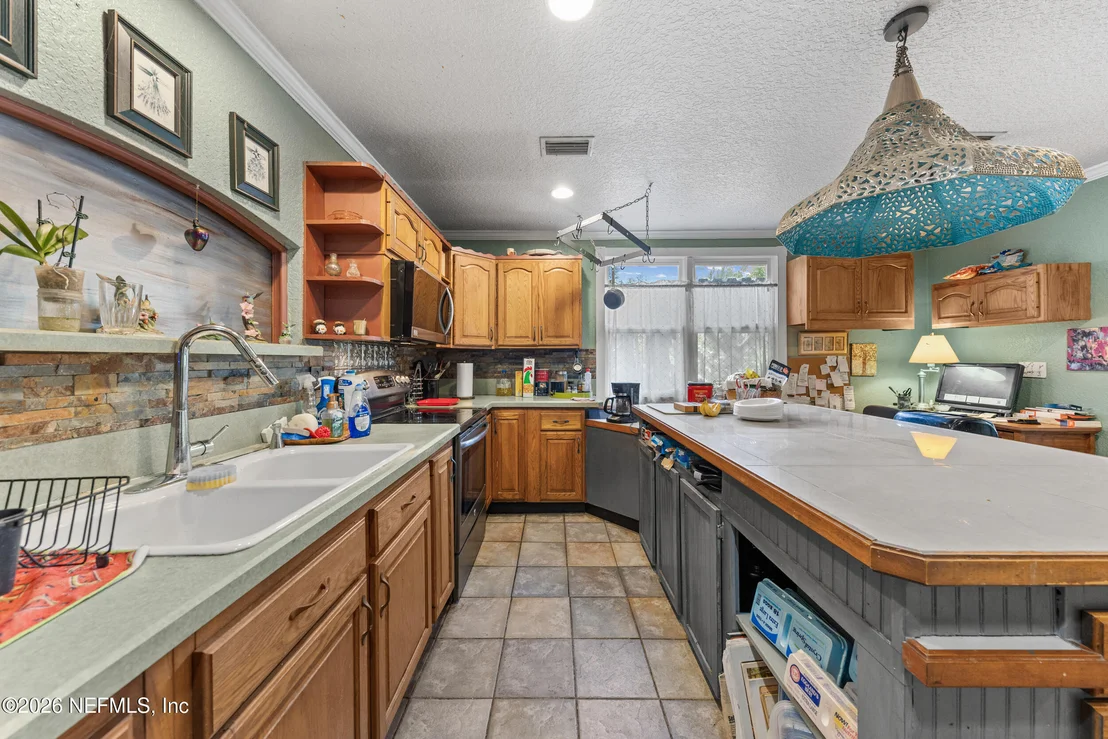 Photo of 440 BLAKE Avenue
