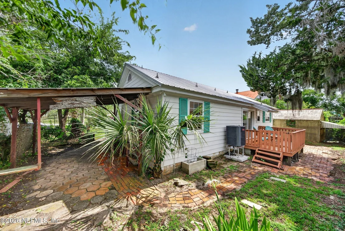 Photo of 18 OCEAN Avenue