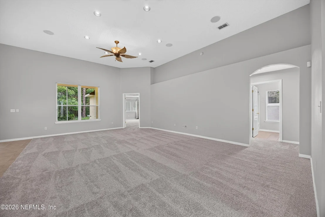 Photo of 635 WAKEVIEW Drive