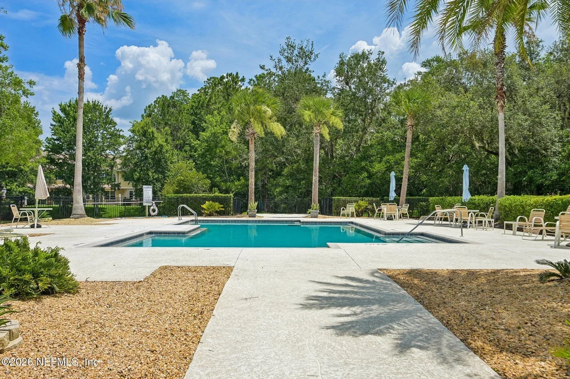 Photo of 325 ISLAND GREEN Drive