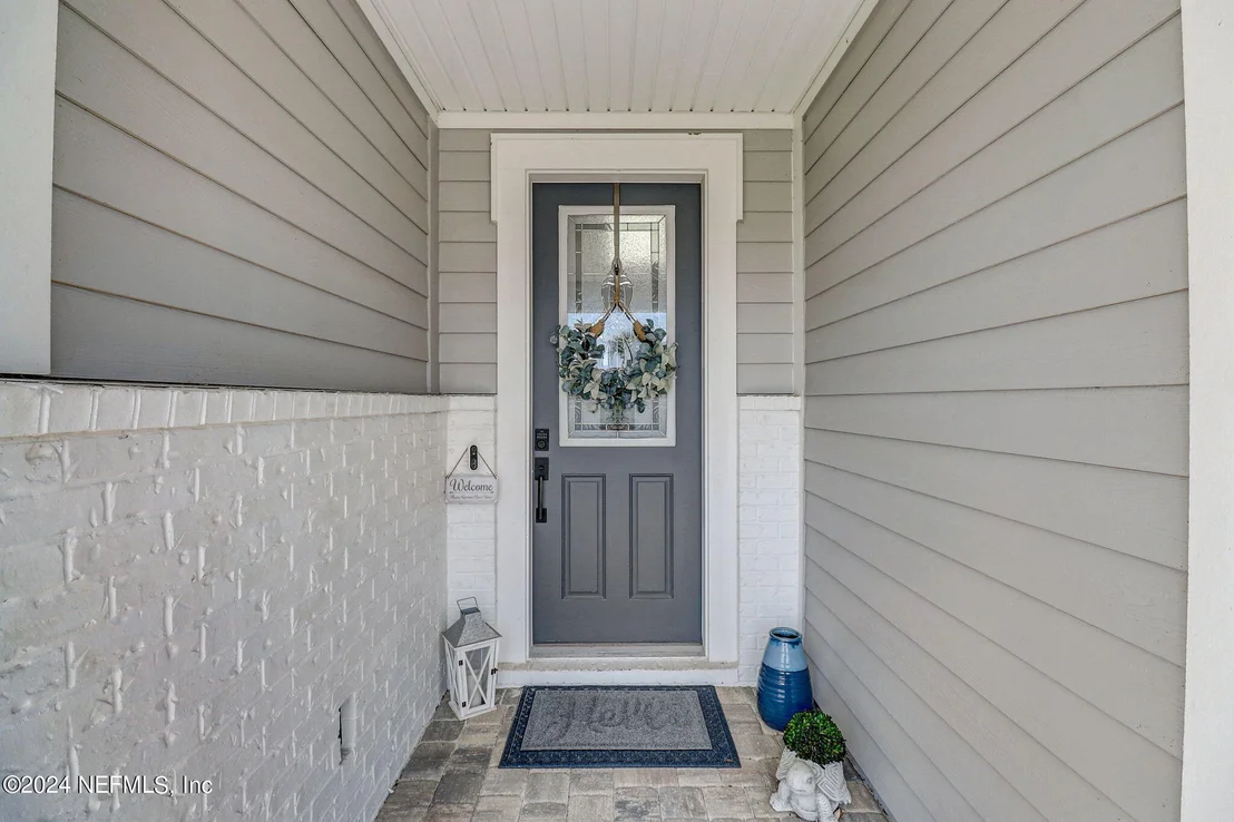 Photo of 117 STANSBURY Lane