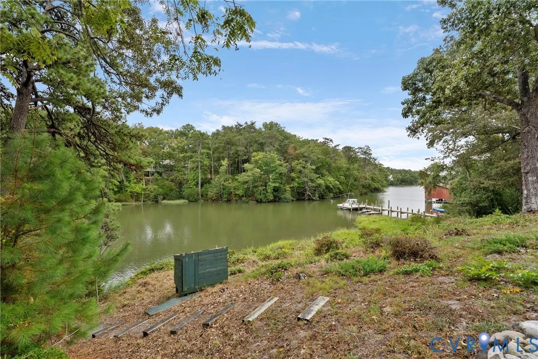 Photo of 935 Ring Farm Road
