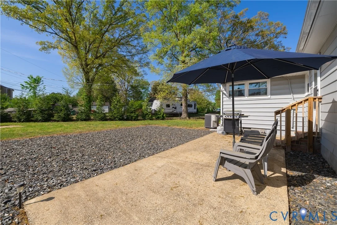 Photo of 2103 Aeronca Avenue
