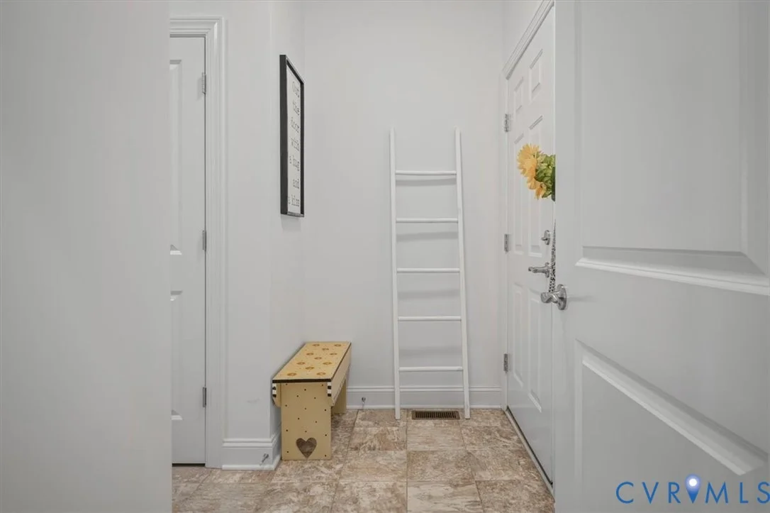 Photo of 215 Lauradell Road