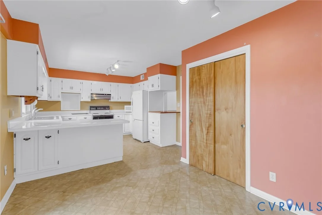 Photo of 492 Pine Reach Drive
