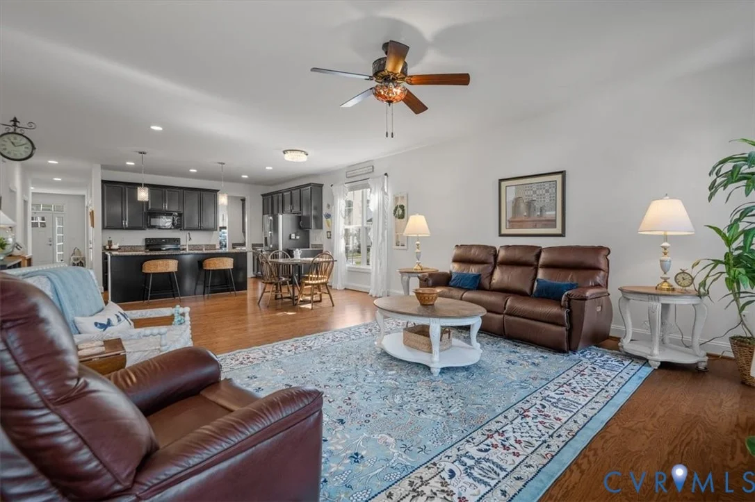Photo of 215 Lauradell Road