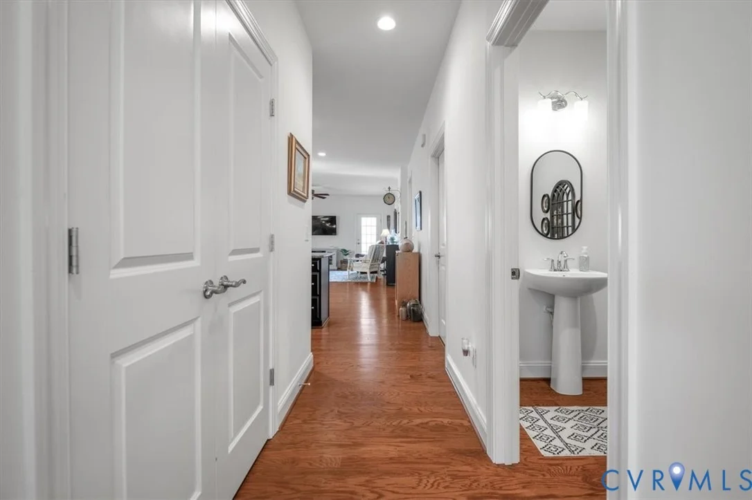 Photo of 215 Lauradell Road