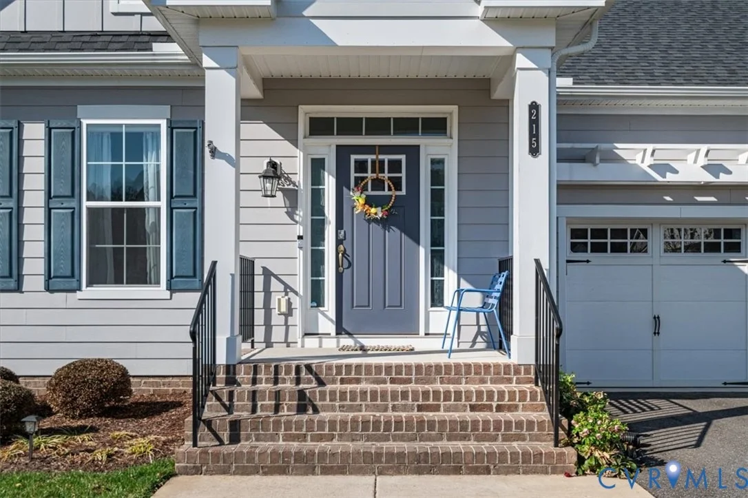 Photo of 215 Lauradell Road