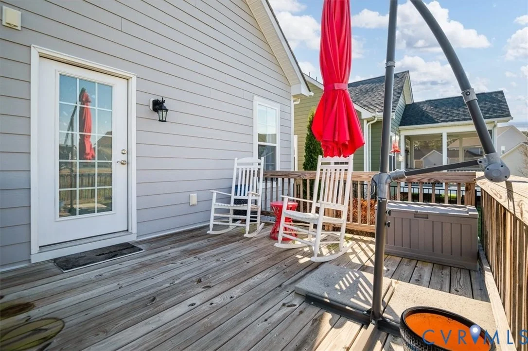 Photo of 215 Lauradell Road
