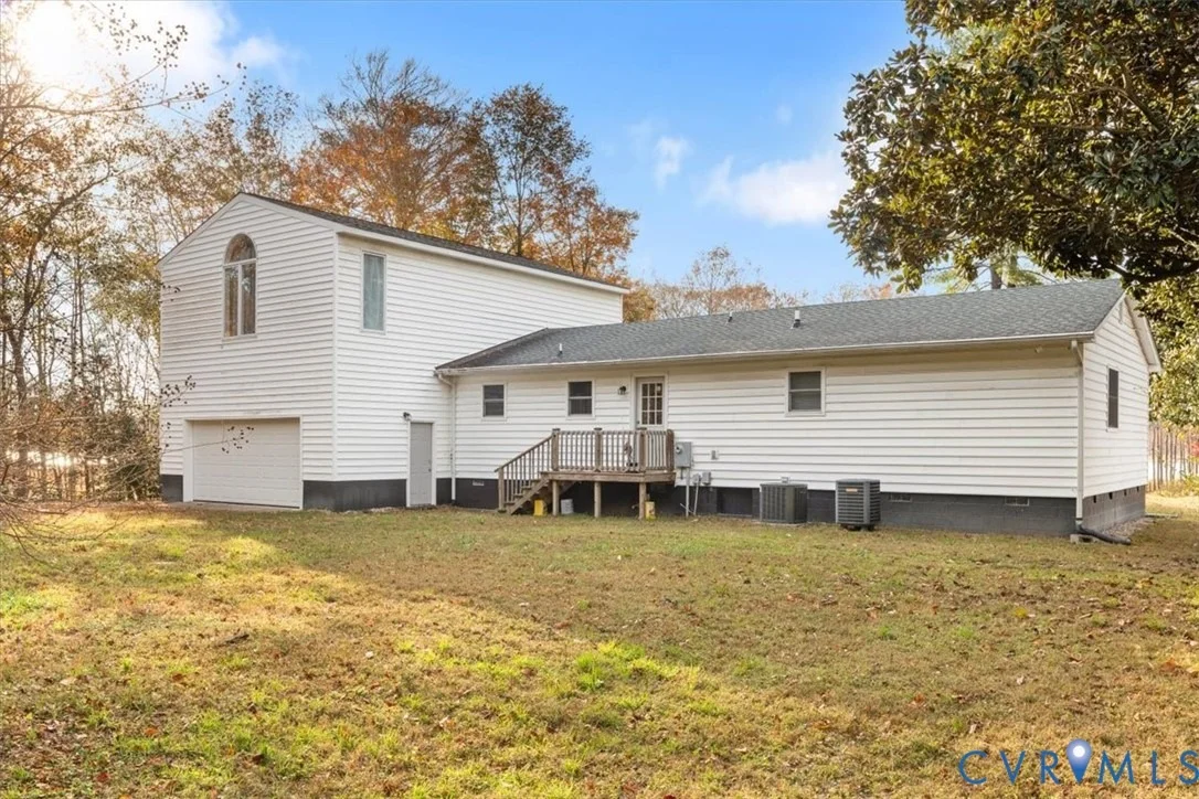 Photo of 517 W Riverside Drive