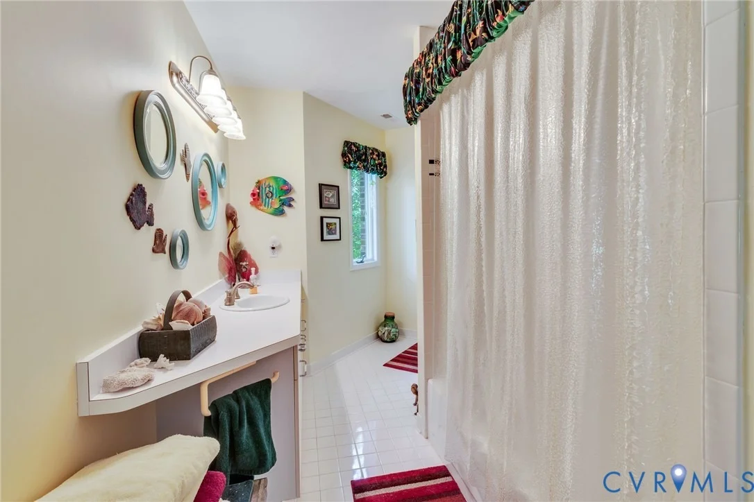 Photo of 1167 Ottoman Ferry Road