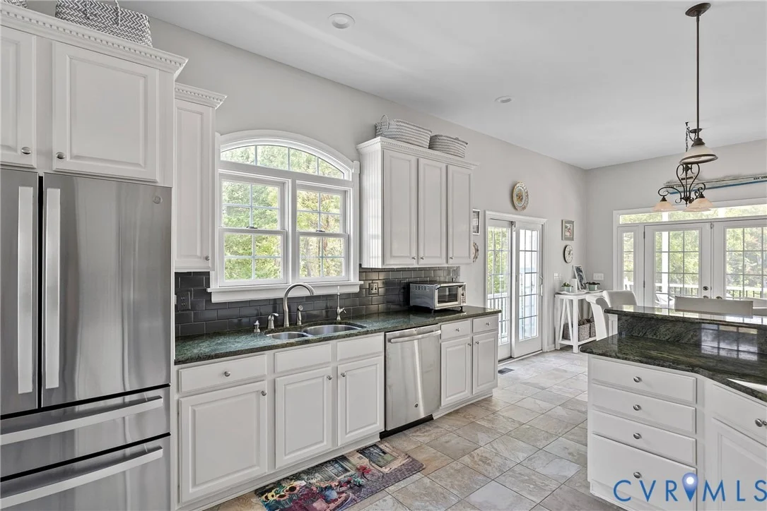 Photo of 935 Ring Farm Road