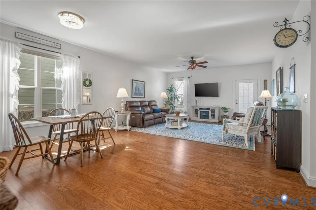 Photo of 215 Lauradell Road