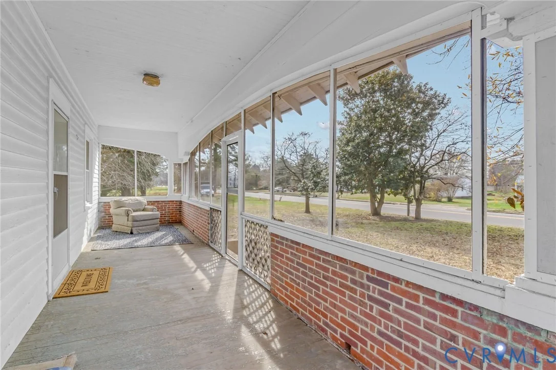 Photo of 109 Courthouse Road