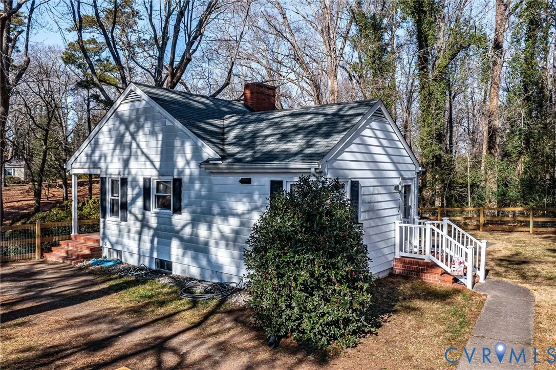 Photo of 15 Clark Lane