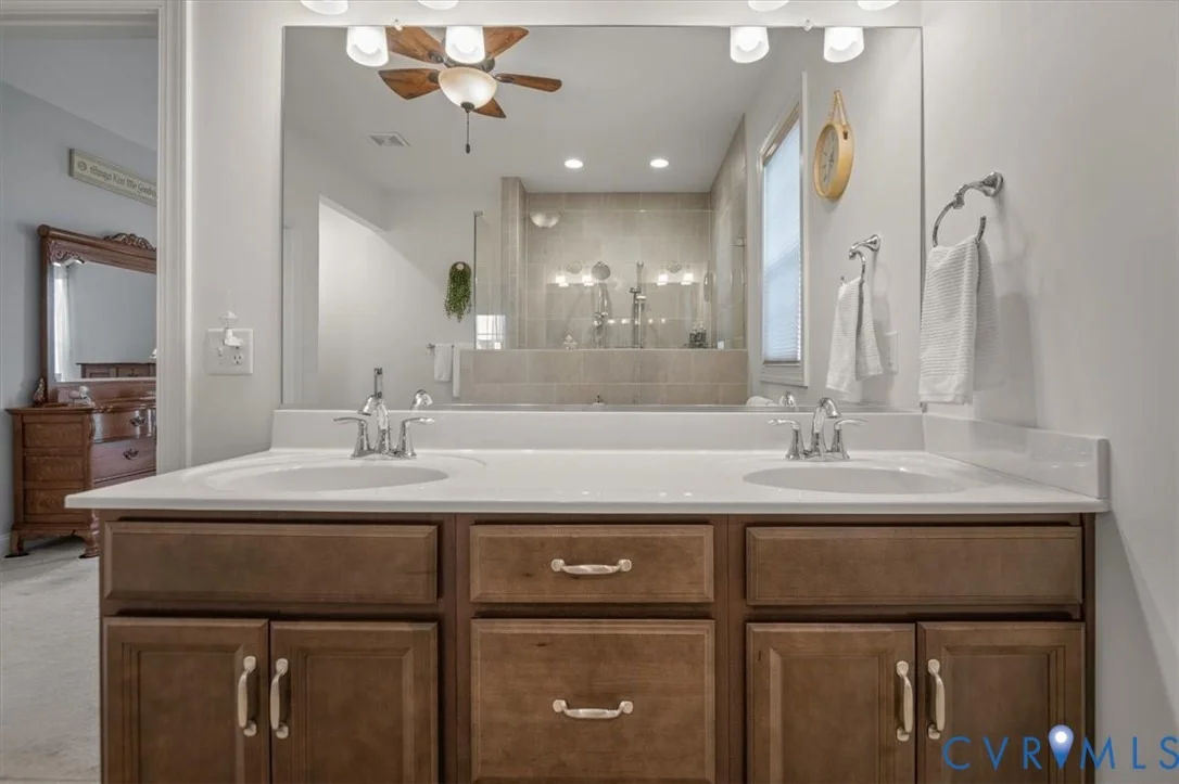 Photo of 215 Lauradell Road