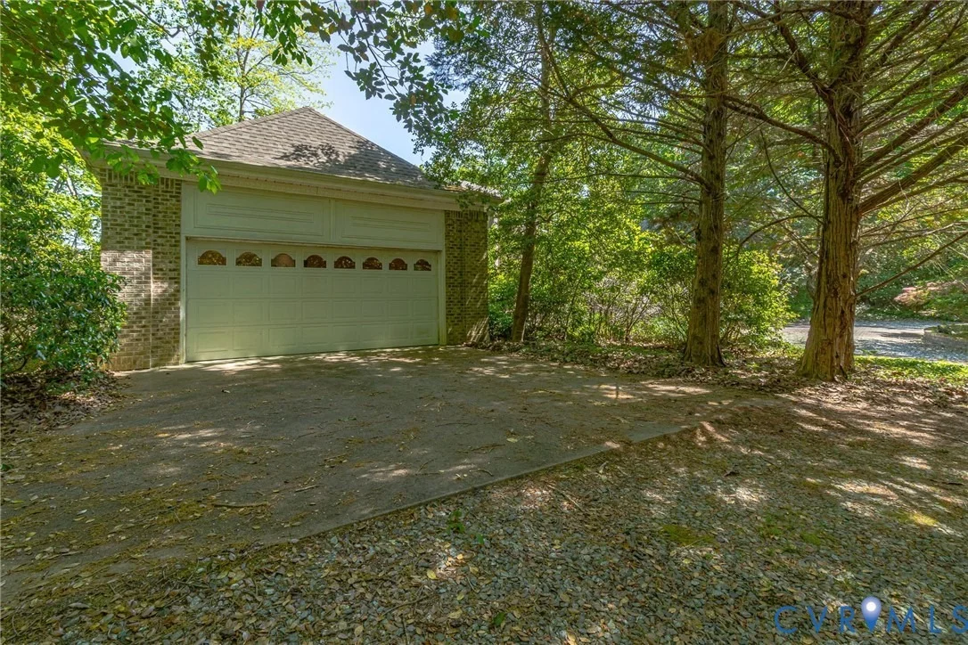 Photo of 1167 Ottoman Ferry Road