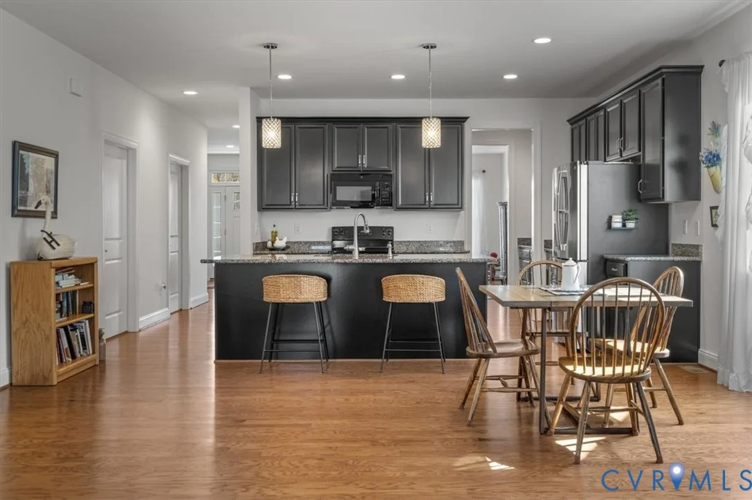 Photo of 215 Lauradell Road