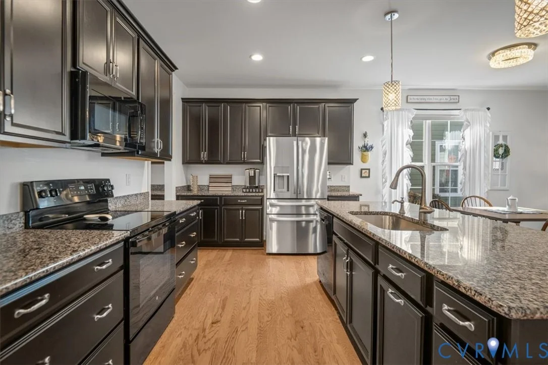 Photo of 215 Lauradell Road