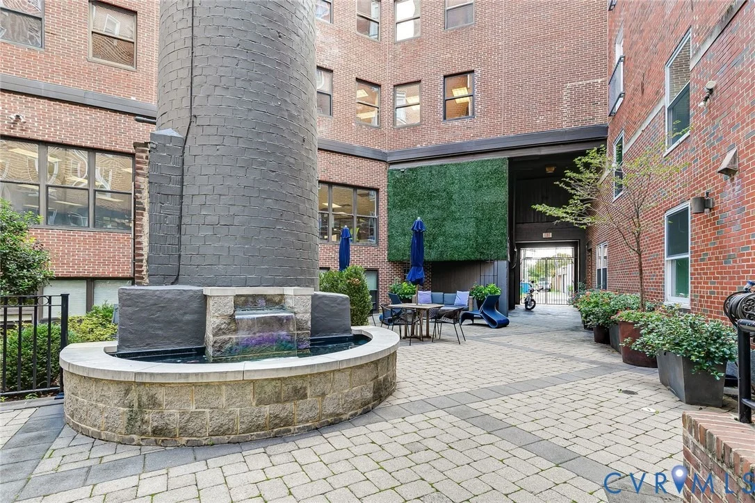 Photo of Unit 3D at 413 Stuart Circle