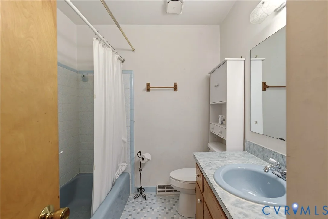 Photo of 4910 Hackney Road